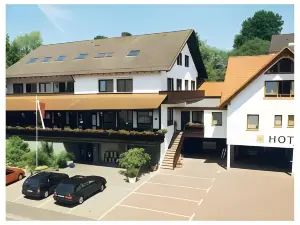 Hotel & Restaurant Zum Ochsen -Ox Distillery