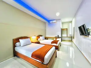 Oasis Hotel