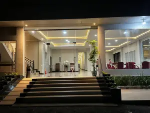 Grands Orchid Hotel