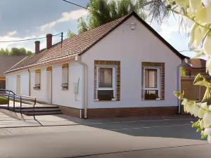 Irisz Apartmanhaz