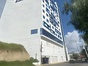 Holiday Inn Express & Suites Puebla Angelopolis