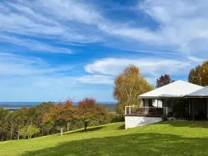 Karri Mia Chalets and Studios
