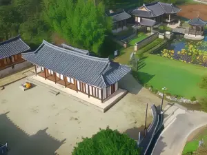 Gwiae Traditional House