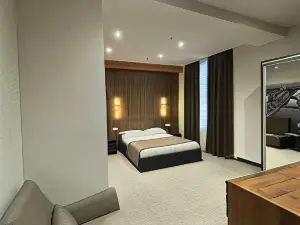 Holliday Inn
