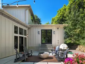 25-Bed, Amenity-Rich Estate in a Private Forest