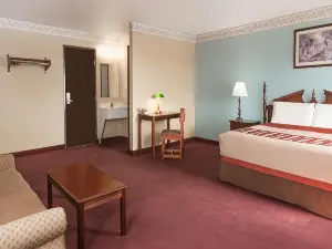 Super 8 by Wyndham Woodstock