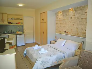 Rent Rooms Alexiou