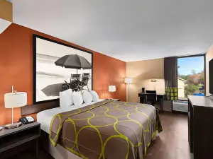 Super 8 by Wyndham Myrtle Beach/Market Common Area