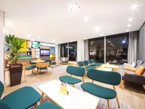 Holiday Inn London - Gatwick Airport