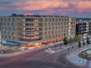 Hampton by Hilton Ashford International