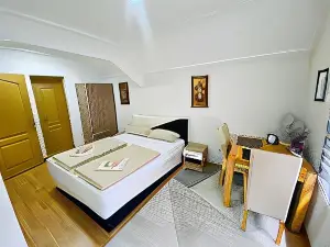 Unaqua Apartments