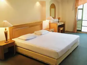 Puncak Inn Resort Hotel