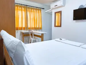 리버 클래스 호텔 페트롤리나