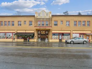 Hotel Cathlamet