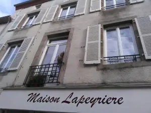 Maison Lapeyriere