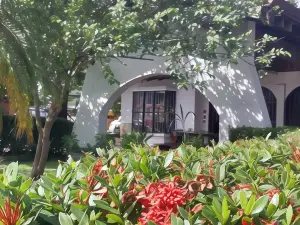 瓜納卡斯特酒店