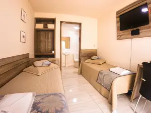 Open Hotel