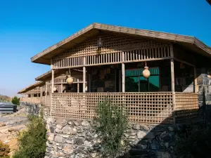 Jabal Shems Heights Resort