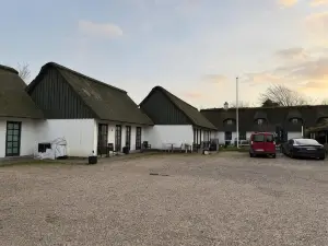 Hotel Fanobad Lavish Property Near Beach