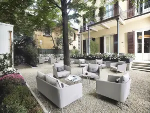 Messori Suites