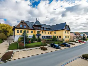 Valassky Hotel a Pivni lazne Ogar