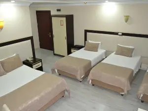 Adana Kucuksaat Hotel