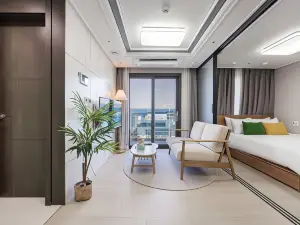 Urbanstay Jeju Airport