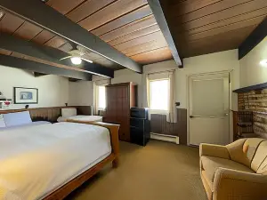 Hideaway Mountain Lodge