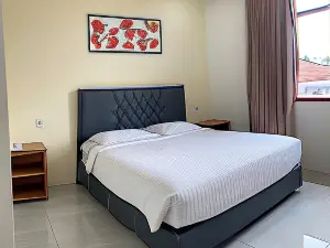 Grand Mahoni Hotel