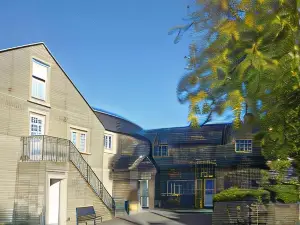 Santo's Higham Farm Hotel