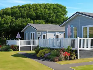 Croyde Bay Hotel or Self Catering
