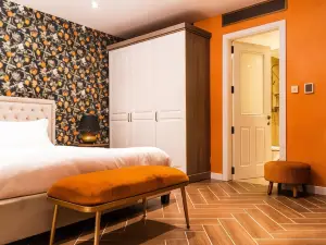 The Red Farm Relais & Spa