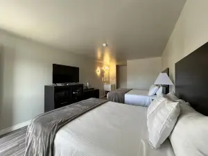 Four Sevens Motel