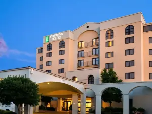 Embassy Suites by Hilton Greensboro Airport