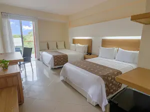 GHL Hotel Club El Puente