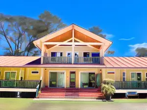 Volcano Forest Inn