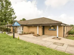Days Inn by Wyndham Sutton Scotney North
