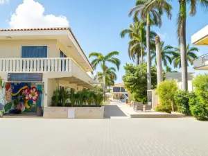 DeLynne Resort Curacao