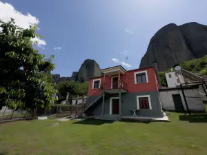 Fani's House under Meteora