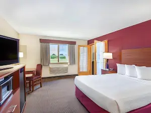 SureStay Plus Hotel by Best Western Litchfield
