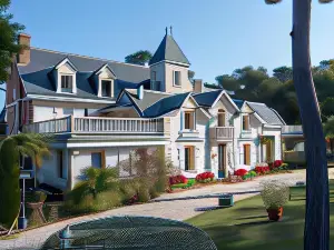 Hôtel the Originals Résidence de Rohan (EX Relais du Silence)