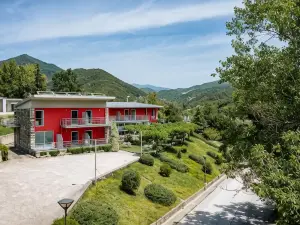 Gefiri Plakas Hotel, Tzoumerka