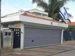 Yaakov's Apartment
