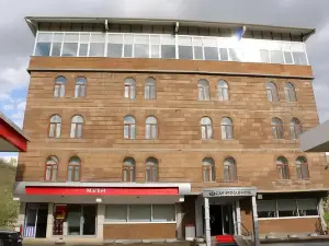 Oz Cavusoglu Hotel