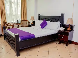 New Hotel Aquiline