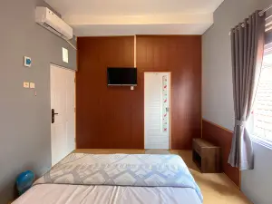 Duta Elite Kostel Syariah Near Rsud Caruban Redpartner