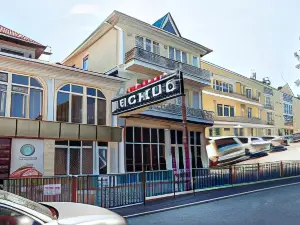 Kosmos Hotel