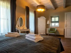 Ori Art Inn