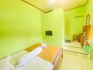 Hotel Gerung 1 Near Alun Alun Nganjuk Mitra RedDoorz