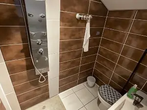 Studio privée Vesoul -Wifi,TV,Clim,Parking Gratuit
